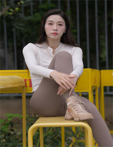 《夫妻联欢会回不去的夜晚-双人床上打扑克又痛又叫软件》