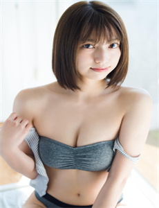 《免费看美女隐私直播-八月迷情 电影》
