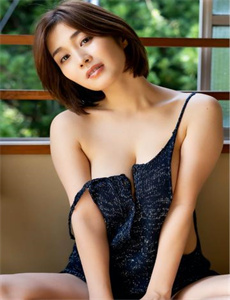 《疯马秀完整视频-来吧儿子妈妈是纯还是仿》