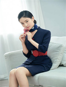 《快播色导航-在卧室征服美艳麻麻》